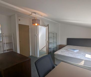 5 bedroom terraced house to rent - Photo 4