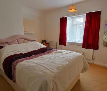 2 bedroom semi-detached house to rent - Photo 3