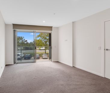 THIRD FLOOR CENTRAL TWEED APARTMENT - Photo 5