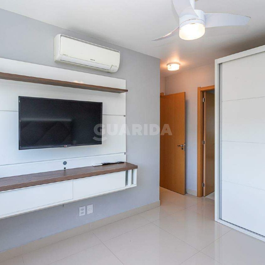 Apartamento com 2 dormitórios, 1 suíete e 1 vaga de garagem, no bairro Teresópolis - COD: 17542 - Photo 1