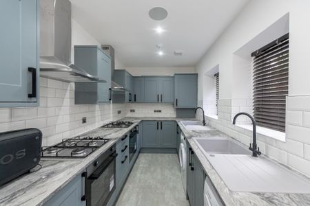 6 bedroom house to rent - Photo 4