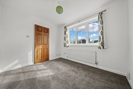 4 bedroom detached house to rent, - Photo 5