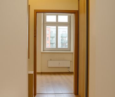 Doskonała lokalizacja ! - Фото 1