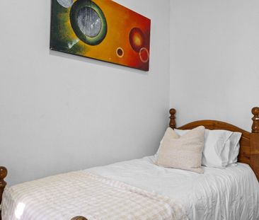 Redfern - Photo 5