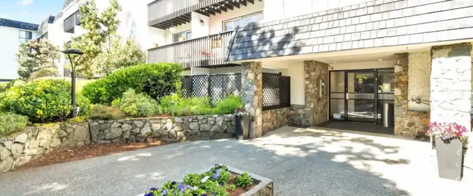 3868 Shelbourne St | 3868 Shelbourne St, Victoria - Photo 1