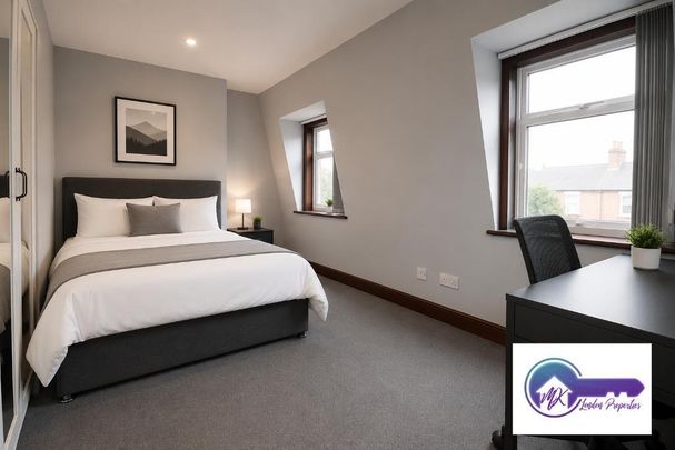 3 Bedroom Flat To Rent - Photo 1