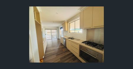 Family Home! - Photo 5