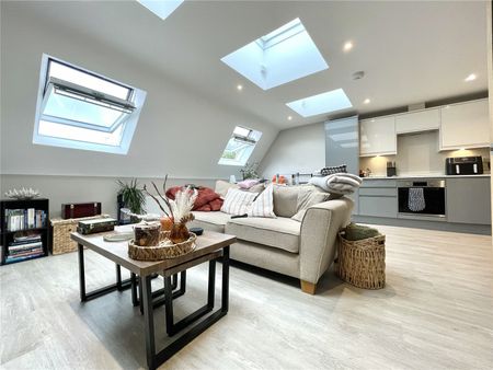 61a Chislehurst Road, Chislehurst, BR7 5NP - Photo 2