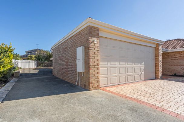 11 Caravel Way, Halls Head. - Photo 1