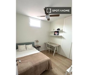 4 room luxury Flat for rent in Madrid, Spain - Photo 1