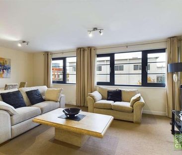 Wessex Court, Kestrel Road, Farnborough, Hampshire, GU14 - Photo 1