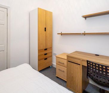 3 bedroom terraced house to rent - Photo 6