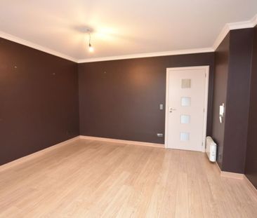 Te huur: Lichtrijk appartement te huur in Eeklo – Stationstraat 23 - Foto 4