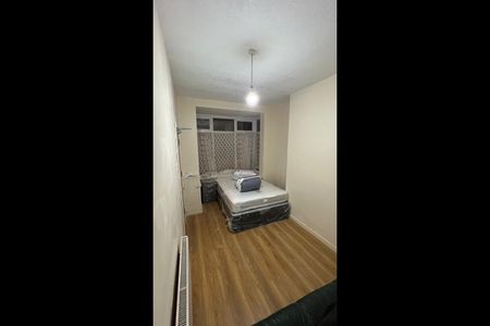 Room in a Shared House, Newport Road, B12 - Photo 5