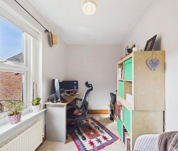 3 bedroom terraced house to rent - Photo 4