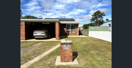 NEAT & PRACTICAL 2 BEDROOM UNIT - Photo 3