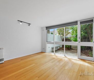 12/18 Silverdale Road, Eaglemont - Photo 2