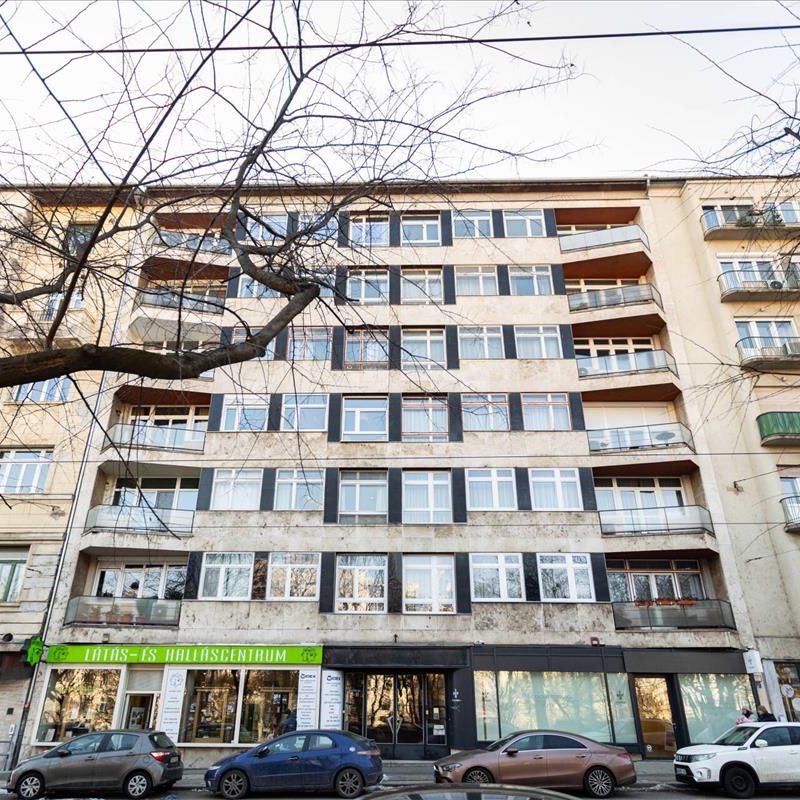 Kiadó felújított lakás - Budapest I. kerület - Photo 1