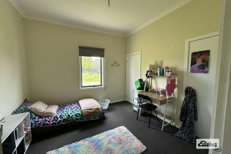 4 bedroom home on a large block - Photo 5