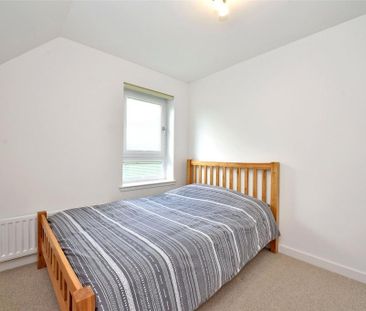 3 bedroom detached house to rent - Photo 5