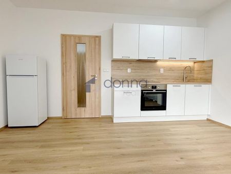 Pronájem bytu 1+kk 30 m2 - Фото 2