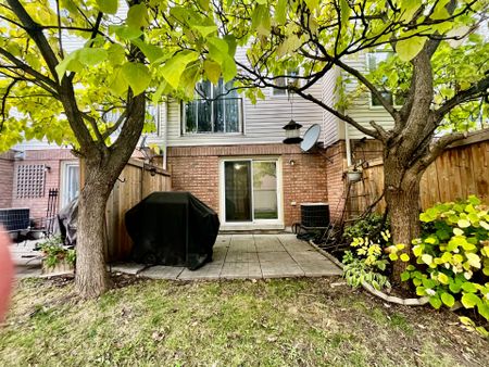 For Lease - 5055 Heatherleigh Avenue Unit# 130, Mississauga, Ontario - Photo 5