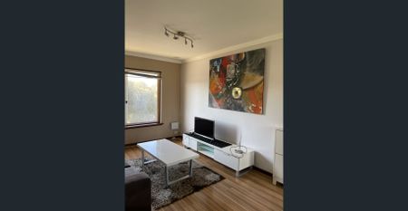 Furnished Riverside Living - Ideal for FIFO or Low-Maintenance Living - Photo 2