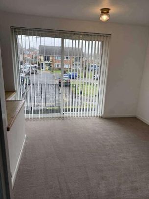 Lingfield Gardens, Southampton, Hampshire, SO18 - Photo 1