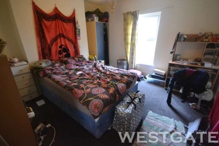 4 Bed - Addington Road, Reading - Photo 3