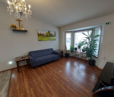 Beautiful 5 Bedroom House In Oriole Park! - Photo 6