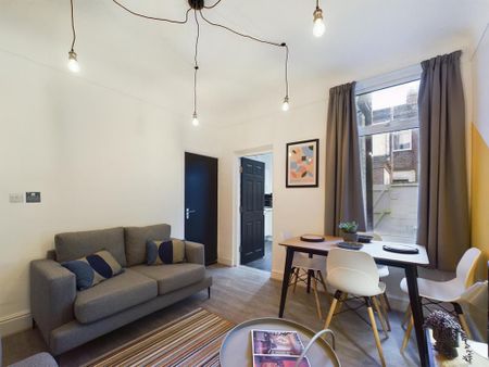 4 bedroom house to rent - Photo 2