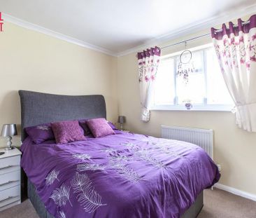 3 bedroom end of terrace house to rent - Photo 3