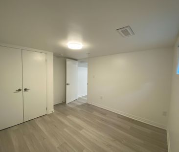 For Lease - 15 Vauxhall Drive Unit# B1, Toronto, Ontario - Photo 2