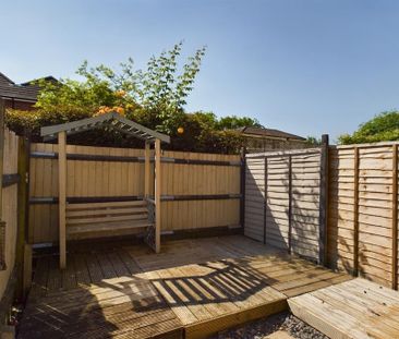Studio to rent - Photo 3