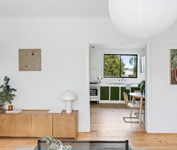 Spacious Home with Large Backyard - Photo 4