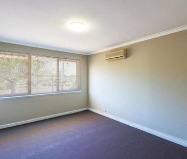 Bateman - Photo 5