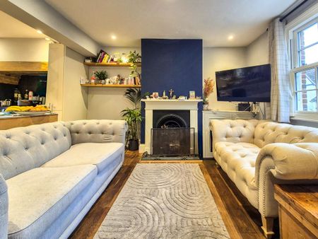 2 bedroom end of terrace house to rent - Photo 4