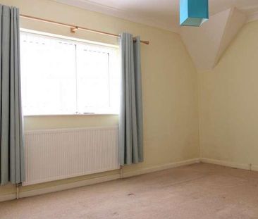 Vale Road, BN25 - Photo 2