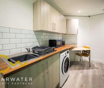 1 bedroom in a house share to rent - Photo 6