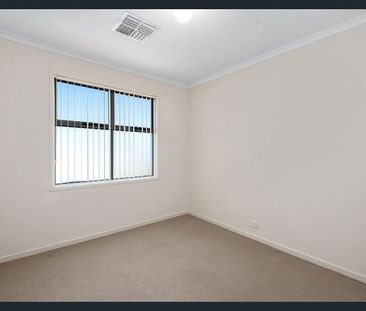 Tidy 3 Bedroom Townhouse in the Heart of Blakeview - Photo 2