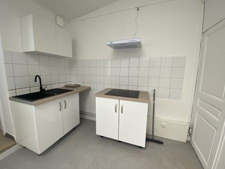 MAISON T4 QUARTIER SAINT HONORÉ AVEC COURETTE - Photo 2