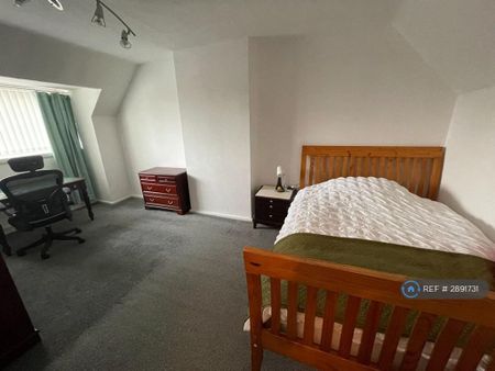 2 bedroom end of terrace house to rent - Photo 2