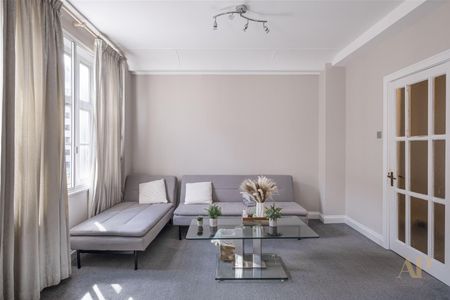 Hertford Street, London - Photo 2