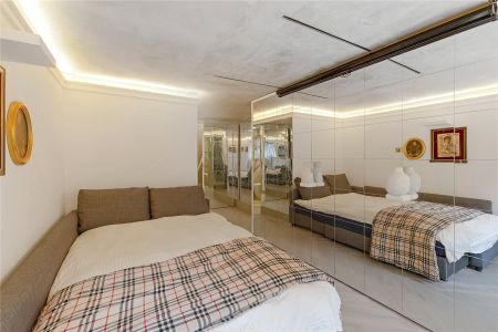 Rosenau Road, London, SW11 flat to rent - Photo 5