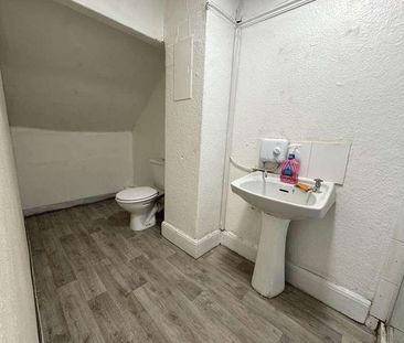 Marton Drive, Blackpool, FY4 - Photo 6