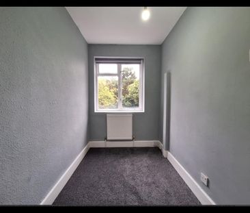 Room in a Shared House, London, E16 - Photo 1