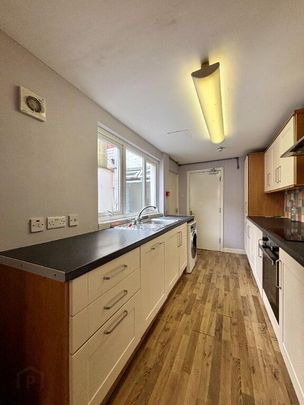 3 Lisburn Avenue, Belfast, BT9 7FX - Photo 1
