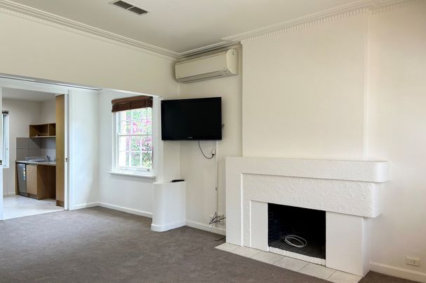 South Yarra Garden Oasis - Photo 1