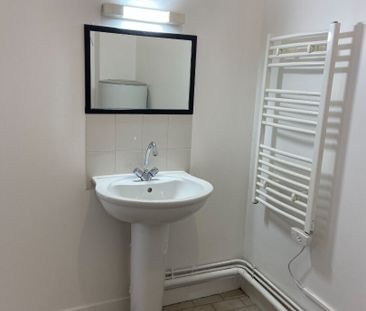 Location Appartement 2 pièces 47m² ROUEN 76000 - Photo 5