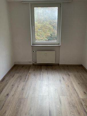 Große und helle 3-Zimmer-Wohnung in Wuppertal - Photo 1